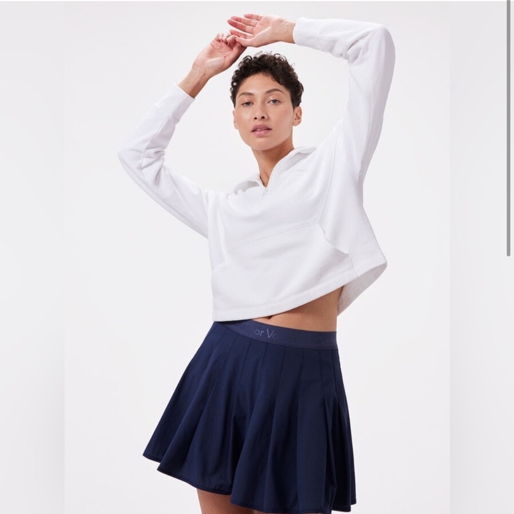Outdoor Voices 1/4 Zip White Cropped Sweatshirt